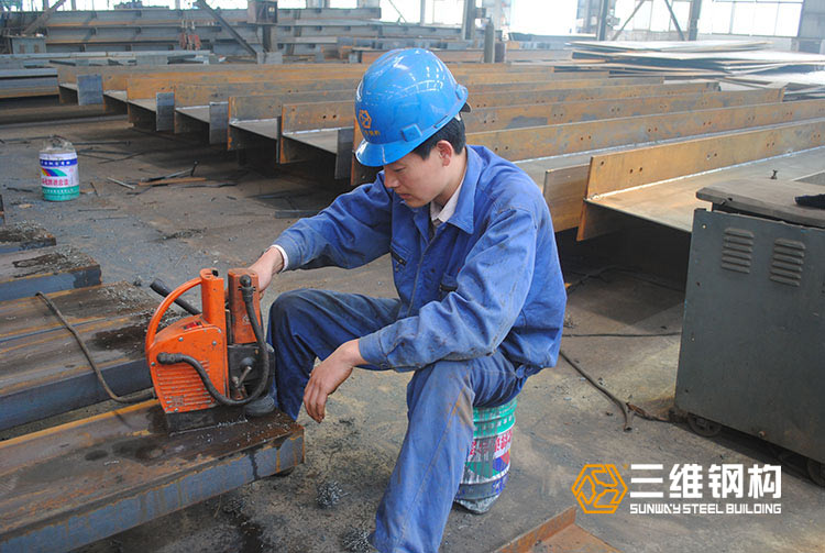 三維鋼構對鋼材產品的加工